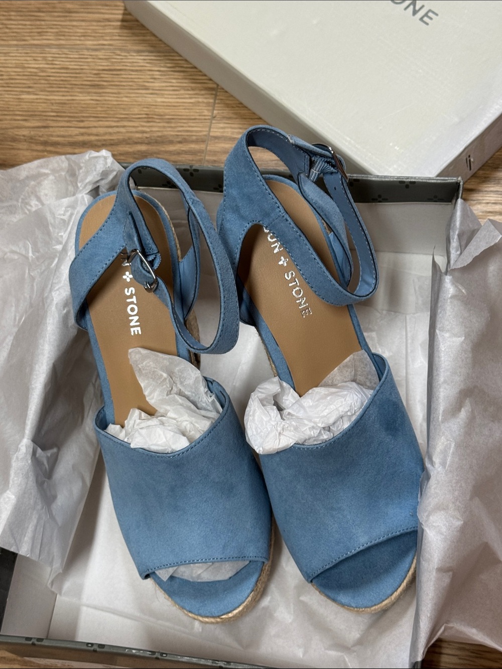 Sun + Stone Blue Platform Slip Resistant Fey Round Toe - Picture 5 of 5
